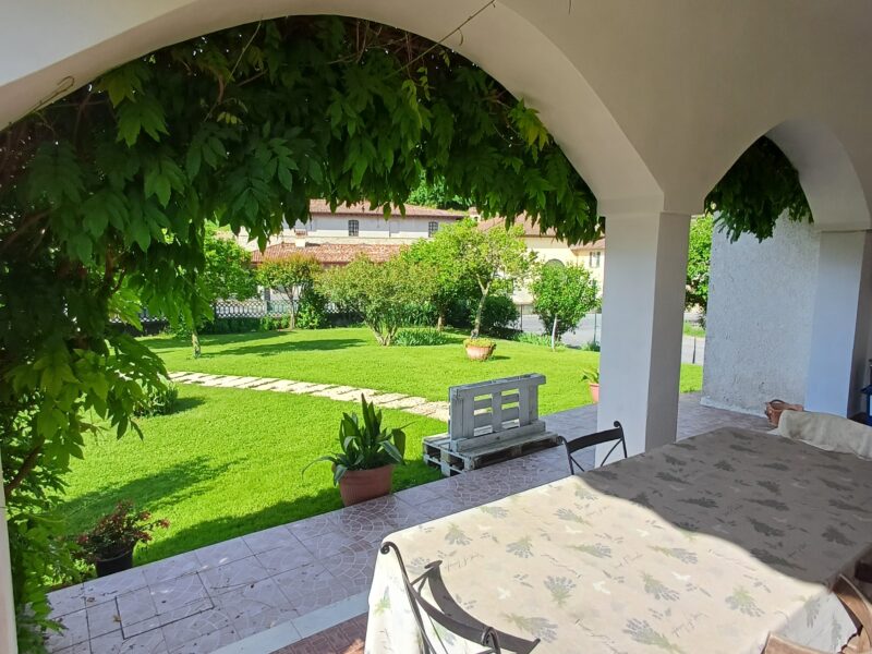 Paradiso in vigna portico